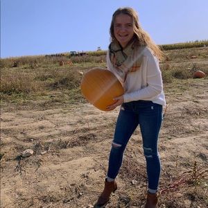 Meet your Posher, Marissa